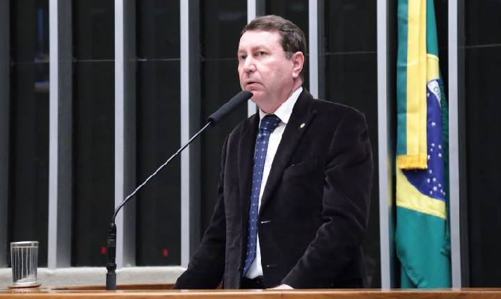 Comissão aprova criação de plataforma para aproximar pequenos municípios e universidades