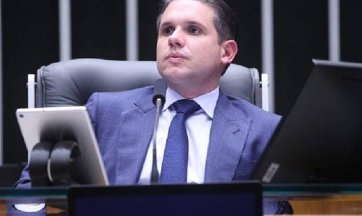 Hugo Motta destaca aprovação quase unânime de novo limite para enquadramento de MEI