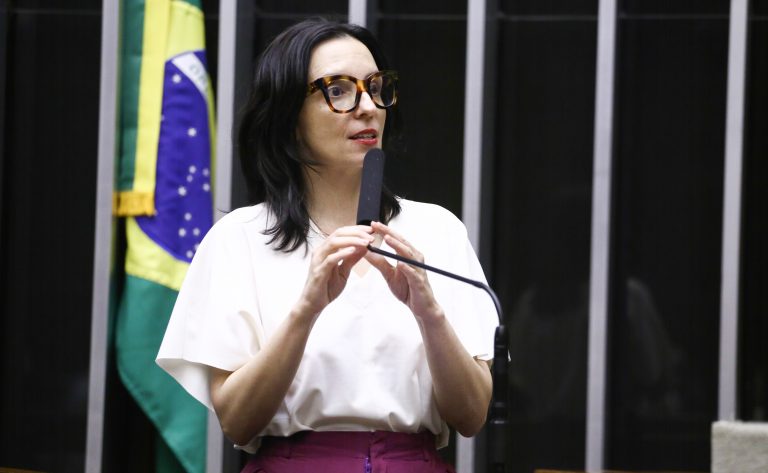 Comissão aprova projeto que reconhece escolas de saúde pública como estratégicas para o SUS