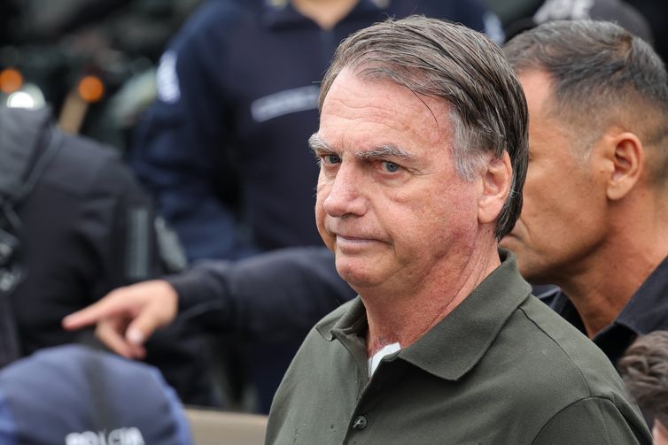 Bolsonaro tem até esta segunda para recorrer de condenação no STF