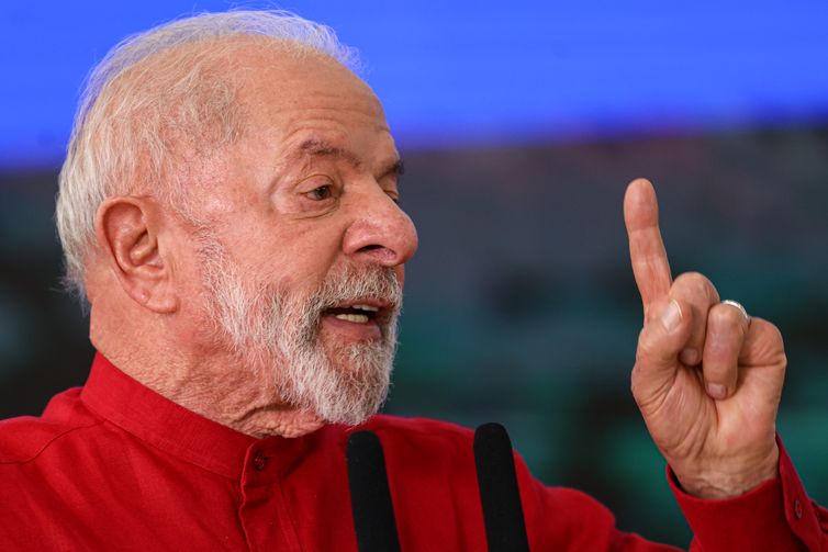 Lula propõe colocar biocombustíveis na pauta exportadora do Brasil