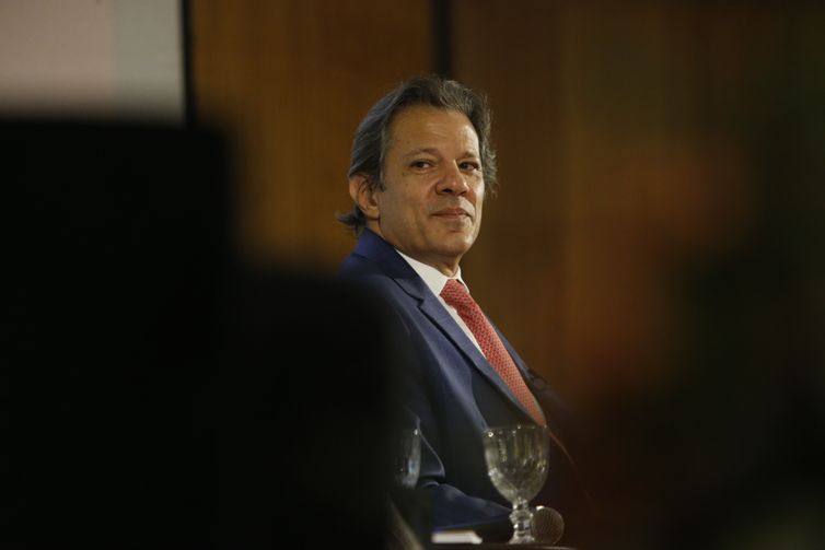 “Não foi descuido, foi escolha”, diz Haddad sobre rejeição de MP