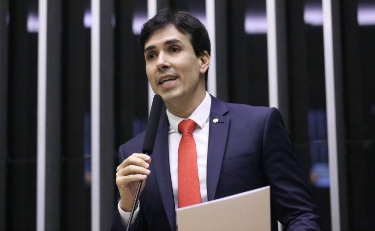 Câmara aprova isenção de IPVA para veículos com mais de 20 anos