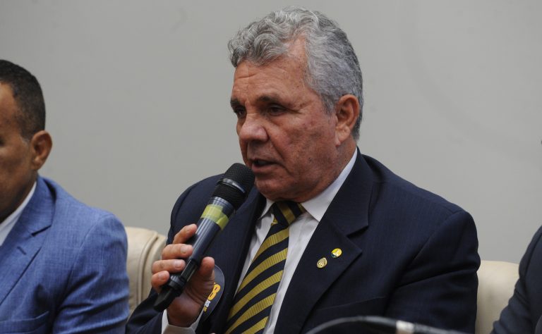 Comissão aprova projeto que suspende orientação ministerial sobre ações policiais no “abril vermelho”