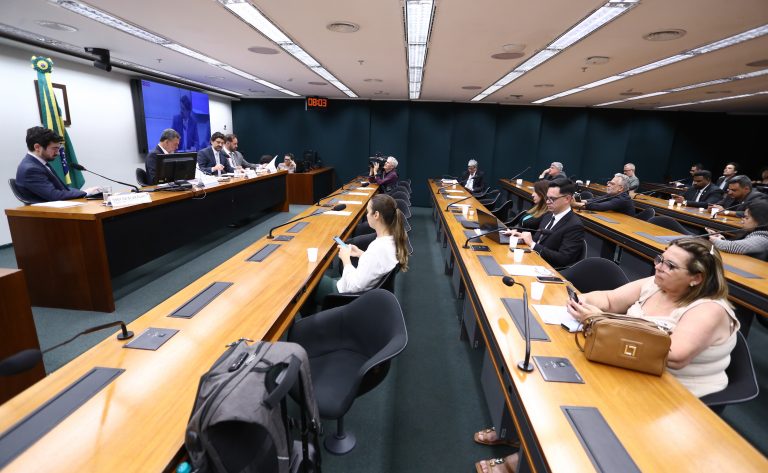 Comissão debate consequências da liquidação extrajudicial do Banco Master