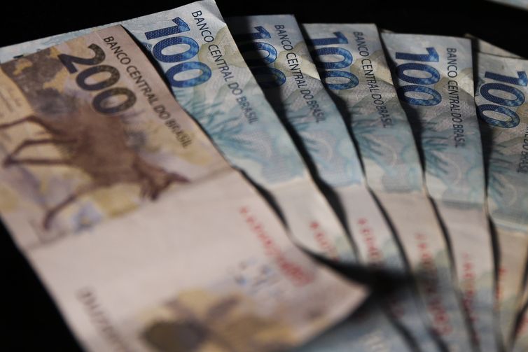 Mercado reduz previsão de inflação para 4,32% em 2025