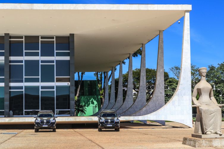 PGR descarta ilicitude e arquiva pedido para investigar Moraes