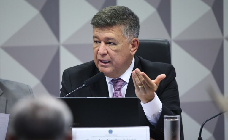 Presidente da CPMI do INSS quer recorrer da decisão do STF de liberar Vorcaro